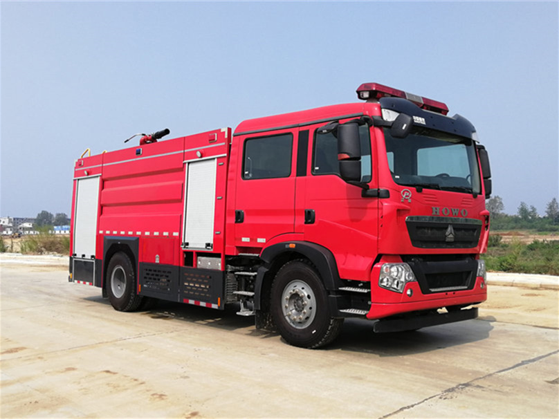 豪沃單橋泡沫消防車(chē)(8噸)圖片